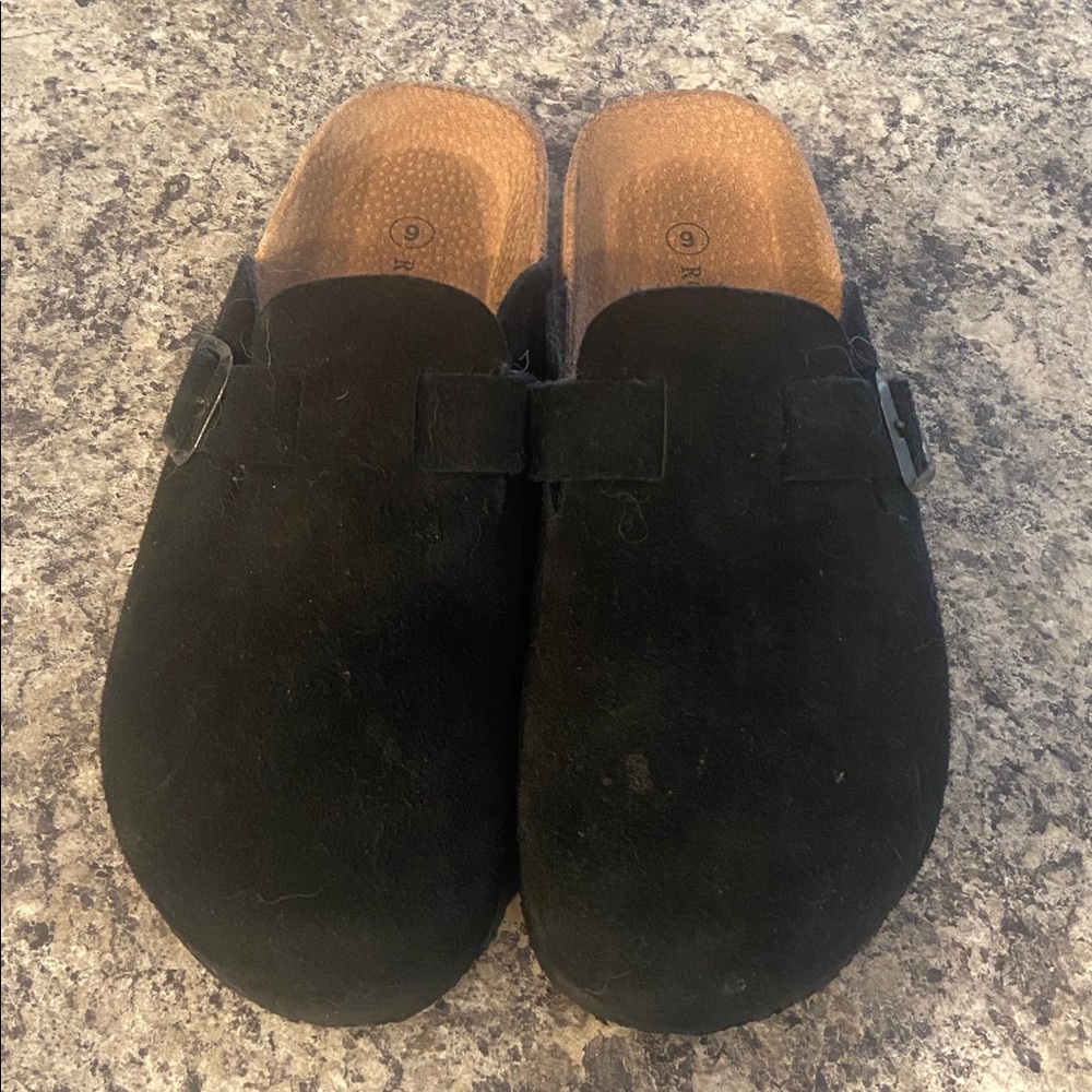 Men’s black clogs - size 9